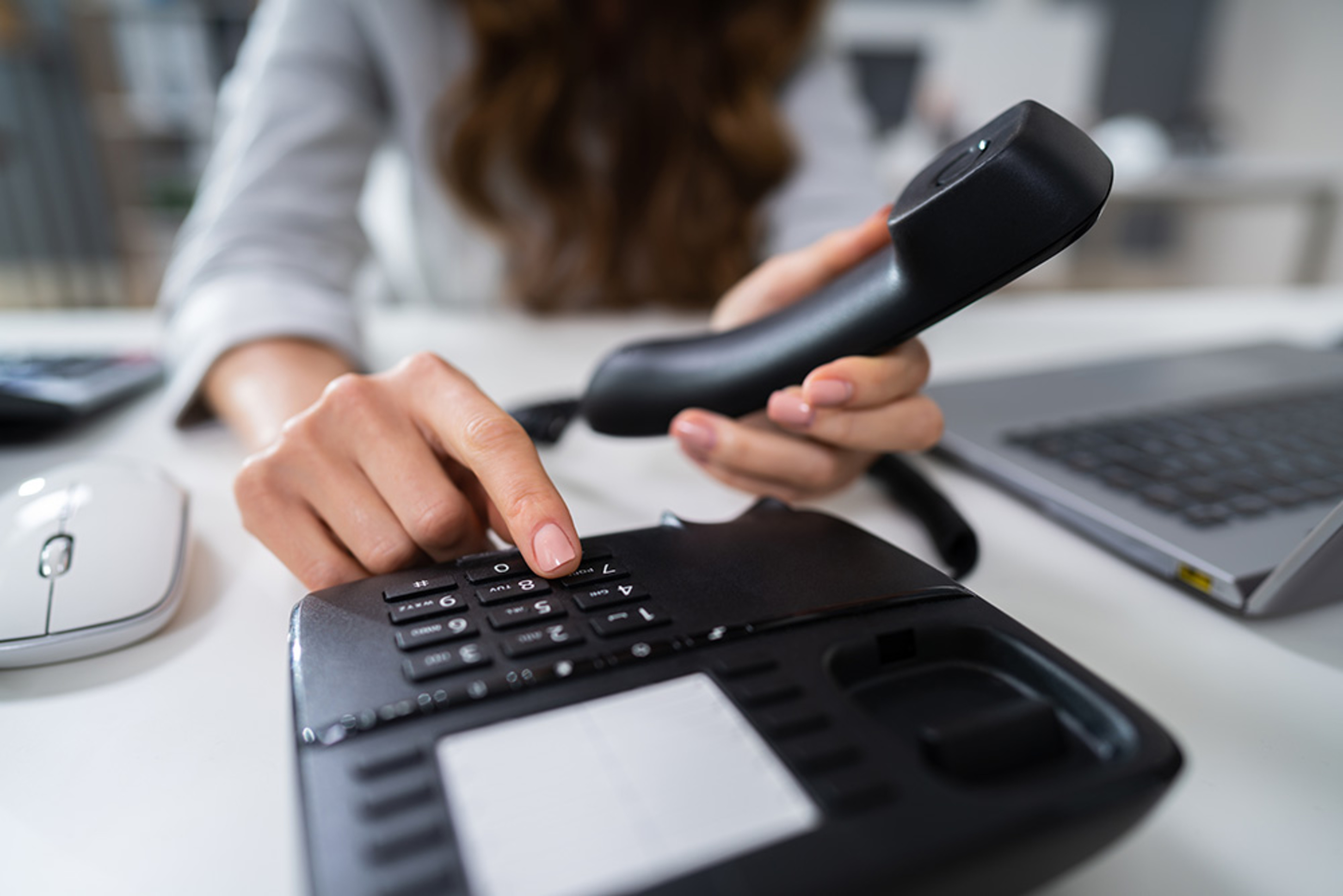 Telefon­anlagen bei NEB-Service GmbH & Co. KG in Neu-Isenburg